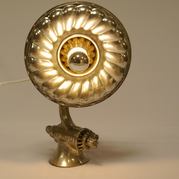 Lampe Hachoir & moule à gâteau